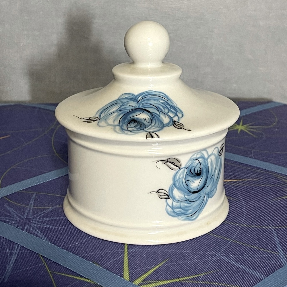 EUC- Floral trinket box